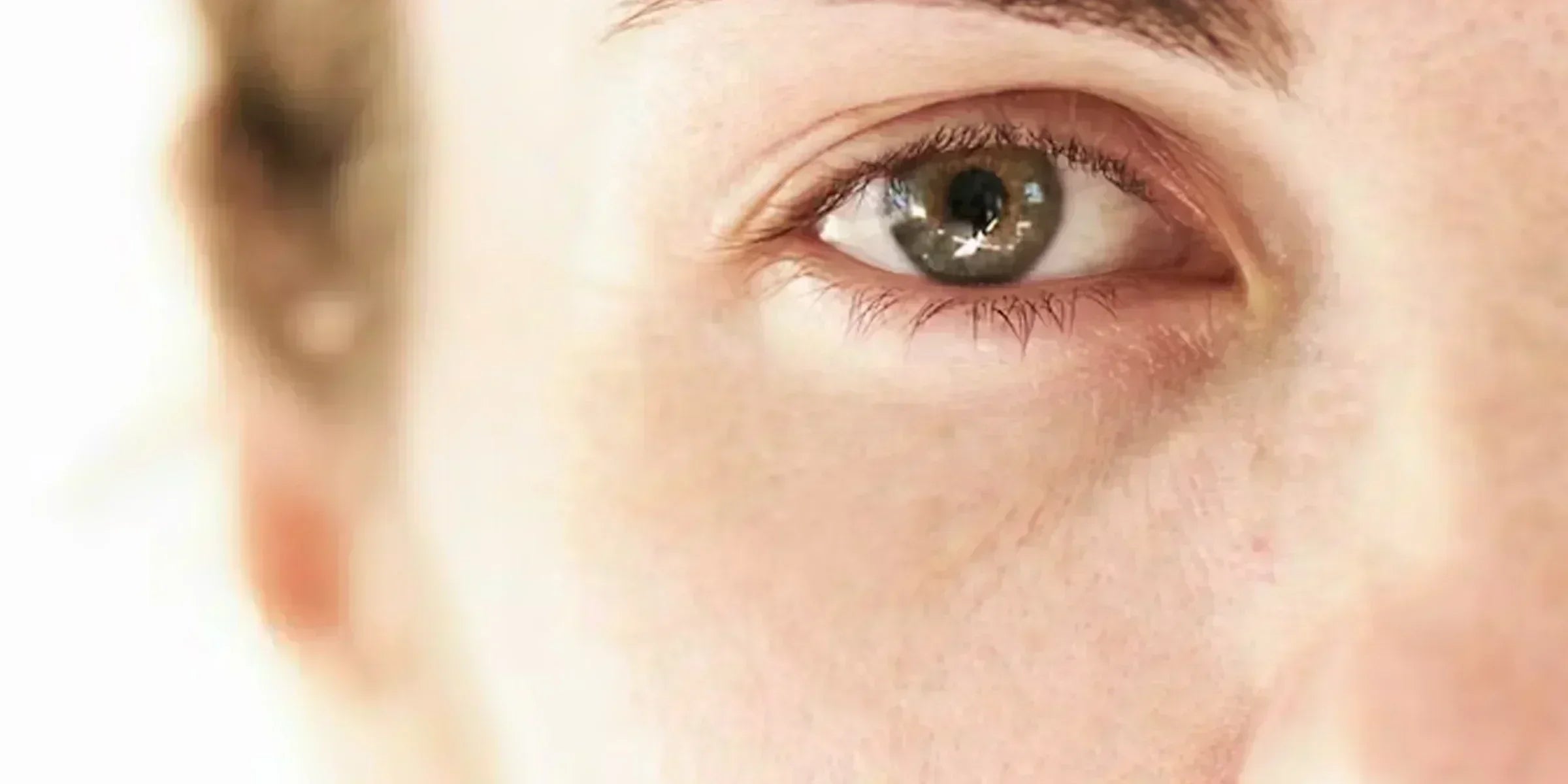 Crème pour les yeux : le secret d’un regard lumineux