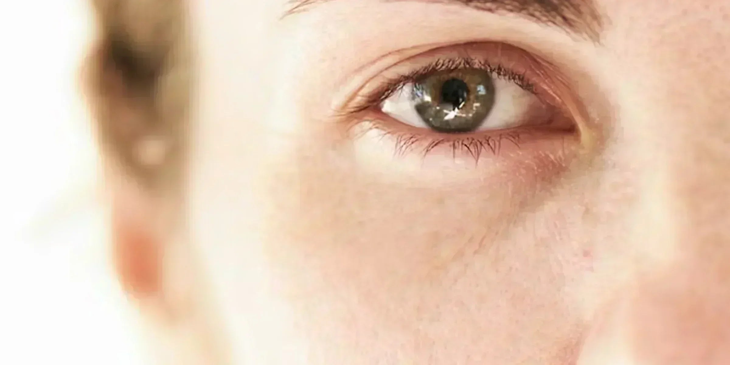 Crème pour les yeux : le secret d’un regard lumineux