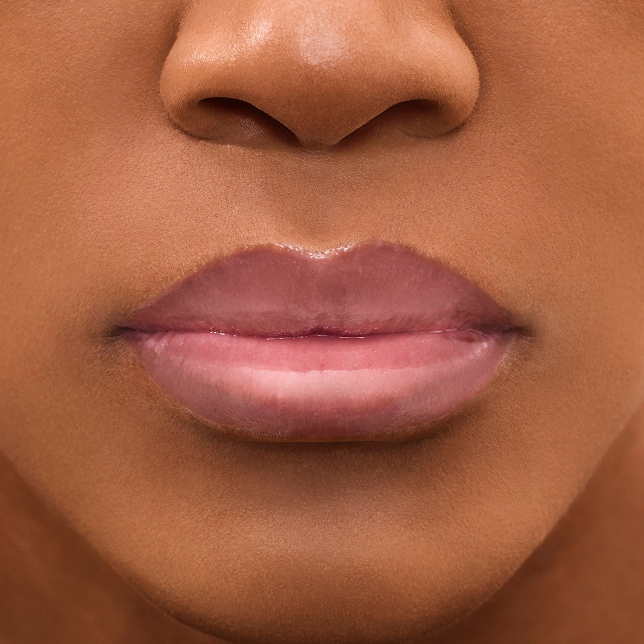 DECORTÉ Soin Hydratant et Repulpant pour les Lèvres à l'Acide Hyaluronique